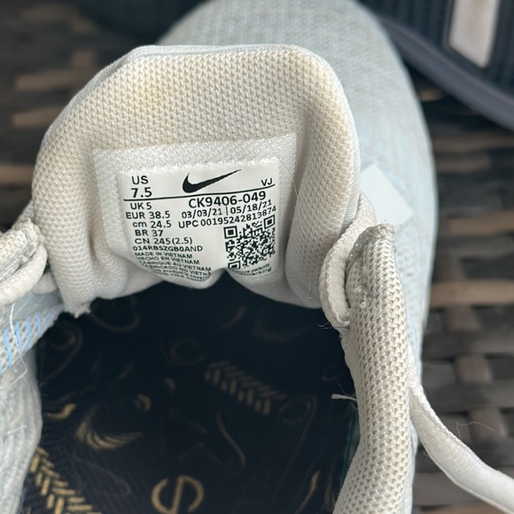 Women's Nike Superrep Athletic Shoes - Picture 4 of 4